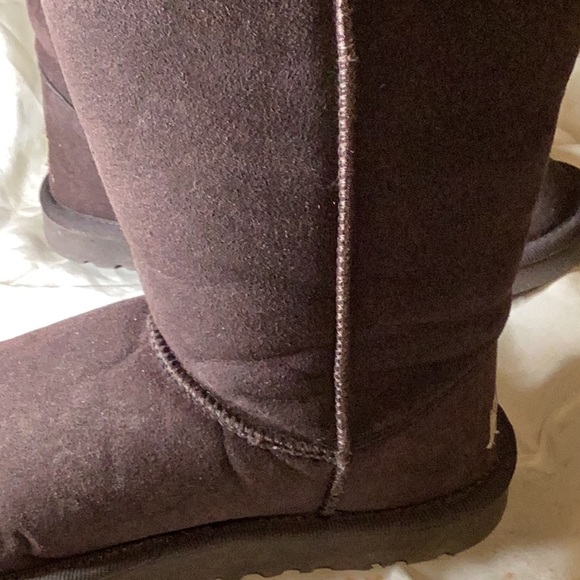 UGG Chestnut Button Boots - Picture 5 of 8